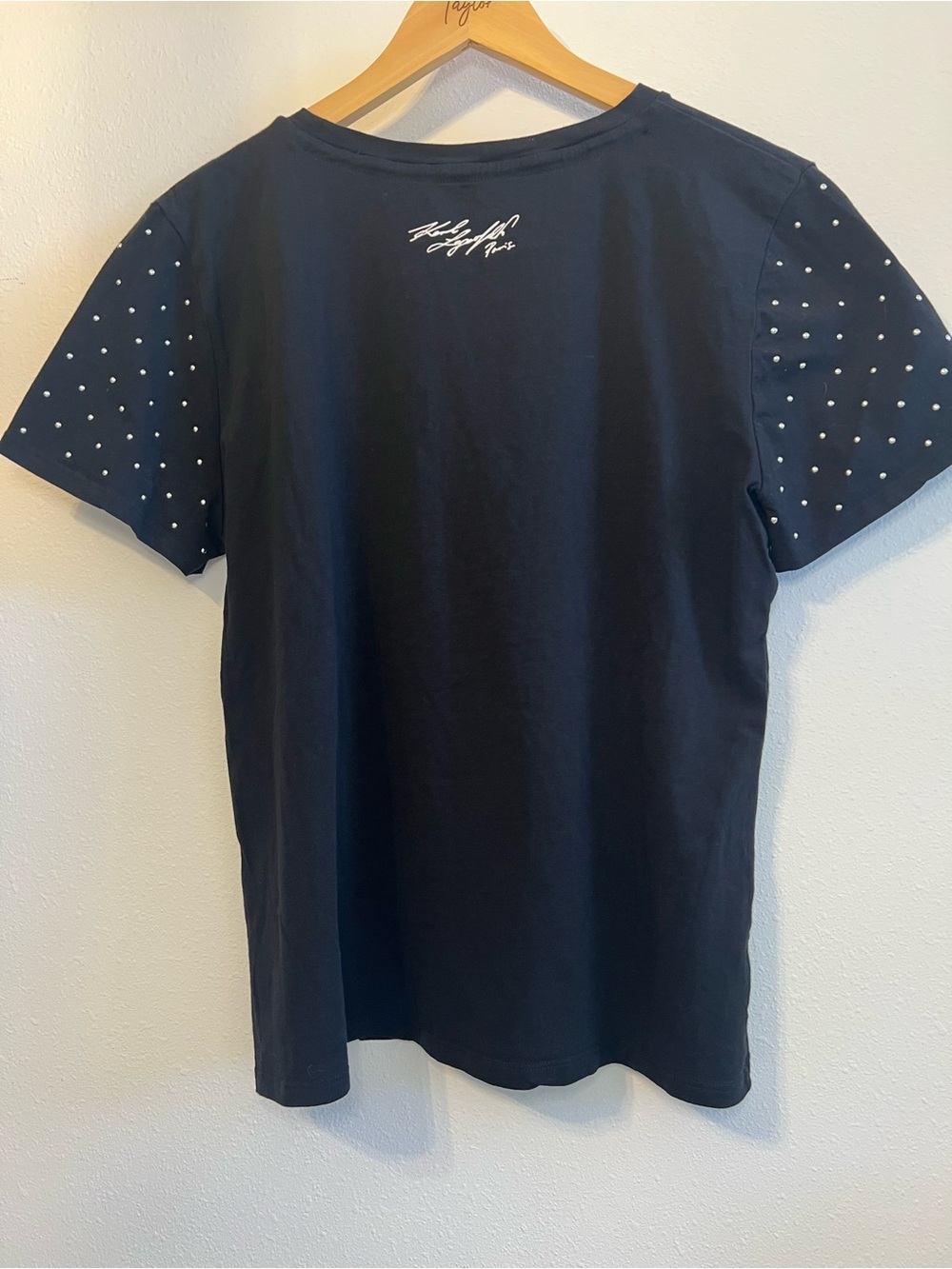 Karl Lagerfeld Black Crystal-Embellished Cat Tee - Picture 3 of 4